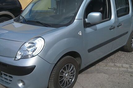 Renault Kangoo 128.000 km 4.900 &euro; Mülheim-Speldorf 45478