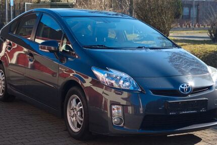Toyota Prius 164.927 km 9.500 &euro; Mönchengladbach 41066