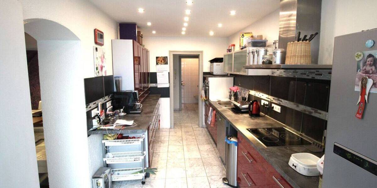Mehrfamilienhaus, Wohnhaus Düsseldorf Hubbelrath - 7 Zimmer, 237 m&sup2;, 870.000&euro; | Angebot:26417364