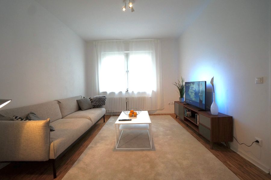 Sehr schöne 3 Zimmer Whg komplett möbliert ! Fußläufig zum HBf ! 3 zimmer