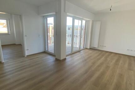 Modernisierte, helle 2-Zi.-Whg. mit BLK u. bester Verkehrsanbind. 2 zimmer