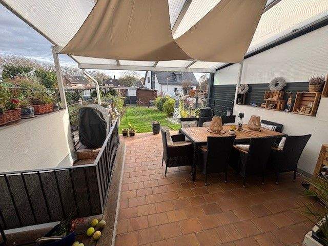 Komplett saniertes Einfamilienhaus mit Garten und Garage Wickrath Mitte 3 zimmer