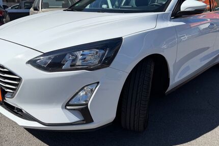Ford Focus 173.100 km 9.580 &euro; Düsseldorf 40549