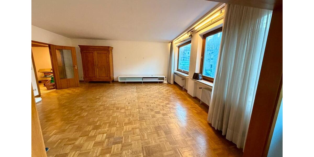 Großzügige 4-Zimmer-Wohnung in zentraler Lage von Velbert-Neviges 4 zimmer