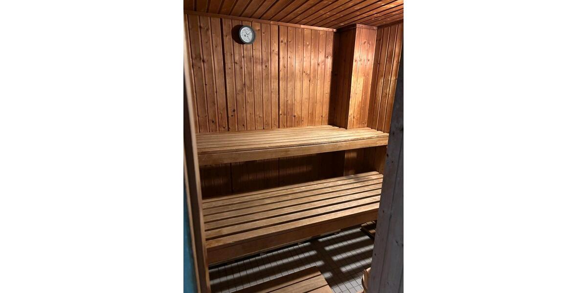 Etagenwohnung Düsseldorf Lörick - 2 Zimmer, 66 m&sup2;, 1.550&euro; | Angebot:26449108