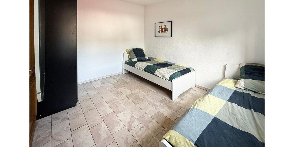 Bungalow Köln Heimersdorf - 4 Zimmer, 155 m&sup2;, 2.400&euro; | Angebot:26581636