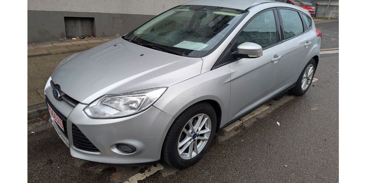 Ford Focus 66.500 km 4.999 &euro; Mülheim-Ruhr 45473
