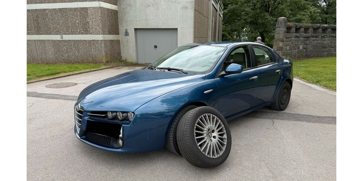 Alfa Romeo 159 213.000 km 1.999 &euro; Remscheid 42853