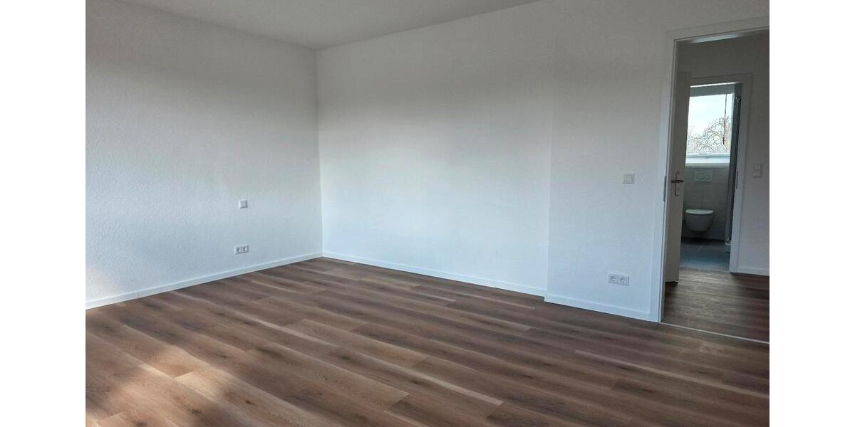 Dachgeschoßwohnung Mönchengladbach - 3 Zimmer, 92 m&sup2;, 1.176&euro; | Angebot:25646320