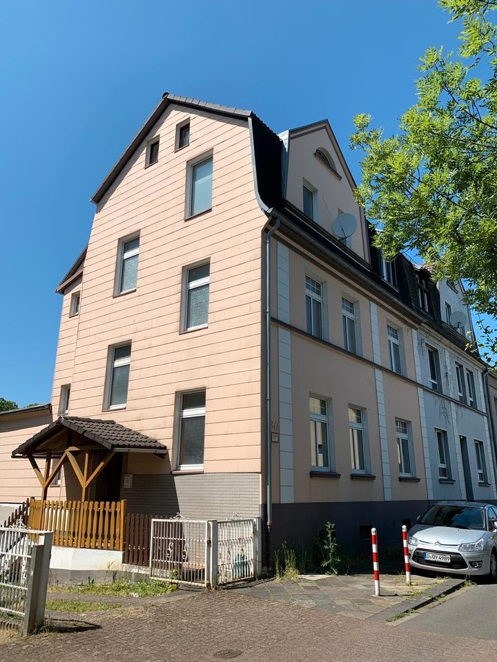 Haus mit Stellplatz und Garten