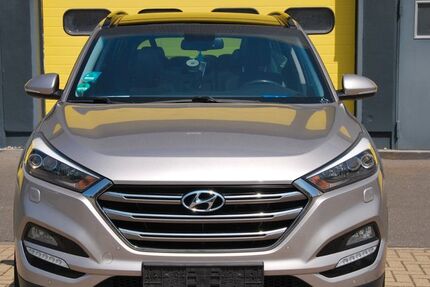 Hyundai TUCSON 145.456 km 14.500 &euro; Düsseldorf - Bezirk 8 40231