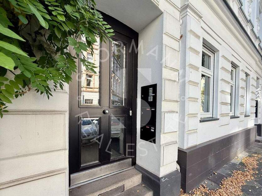 Altbau-Charme trifft urbanen Lifestyle - hochwertige 2-Zimmer-Wohnung mit Balkon in Flingern 2 zimmer