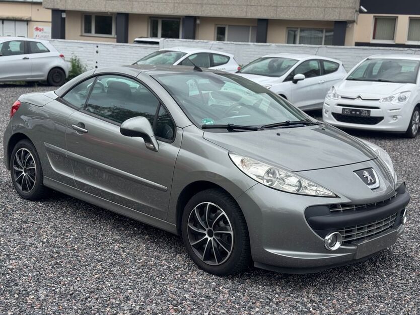 Peugeot 207 249.000 km 999 € Essen 45307