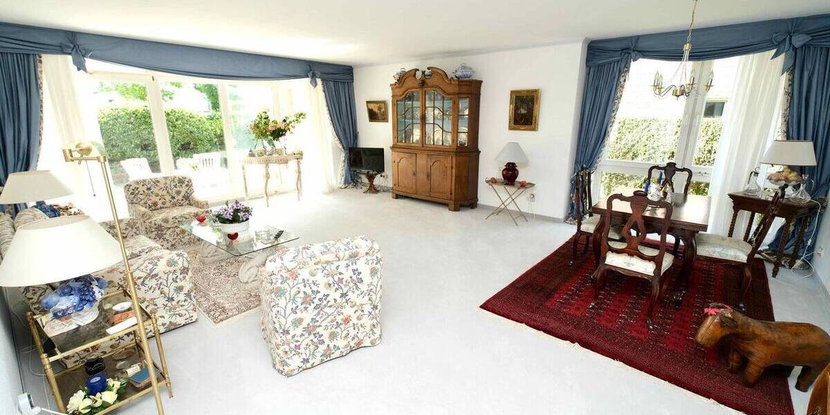 Traumhafte 122 m² Erdgeschosswohnung mit großzügigem Garten, Terrasse und TG Platz in Büderich 3 zimmer