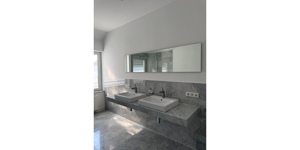 Maisonettenwohnung Solingen Ohligs - 3 Zimmer, 130 m&sup2;, 1.500&euro; | Angebot:26414551