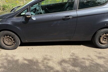 Ford Fiesta 148.000 km 2.999 &euro; Bedburg 50181