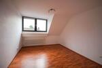 Dachgeschoßwohnung Oberhausen Alt-Oberhausen - 3.5 Zimmer, 66 m&sup2;, 470&euro; | Angebot:25648658