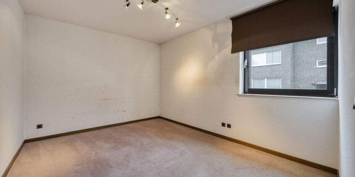 Einfamilienhaus Düsseldorf Benrath - 6 Zimmer, 168 m&sup2;, 740.000&euro; | Angebot:25141432