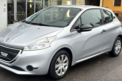 Peugeot 208 139.270 km 3.790 &euro; Düsseldorf 40591