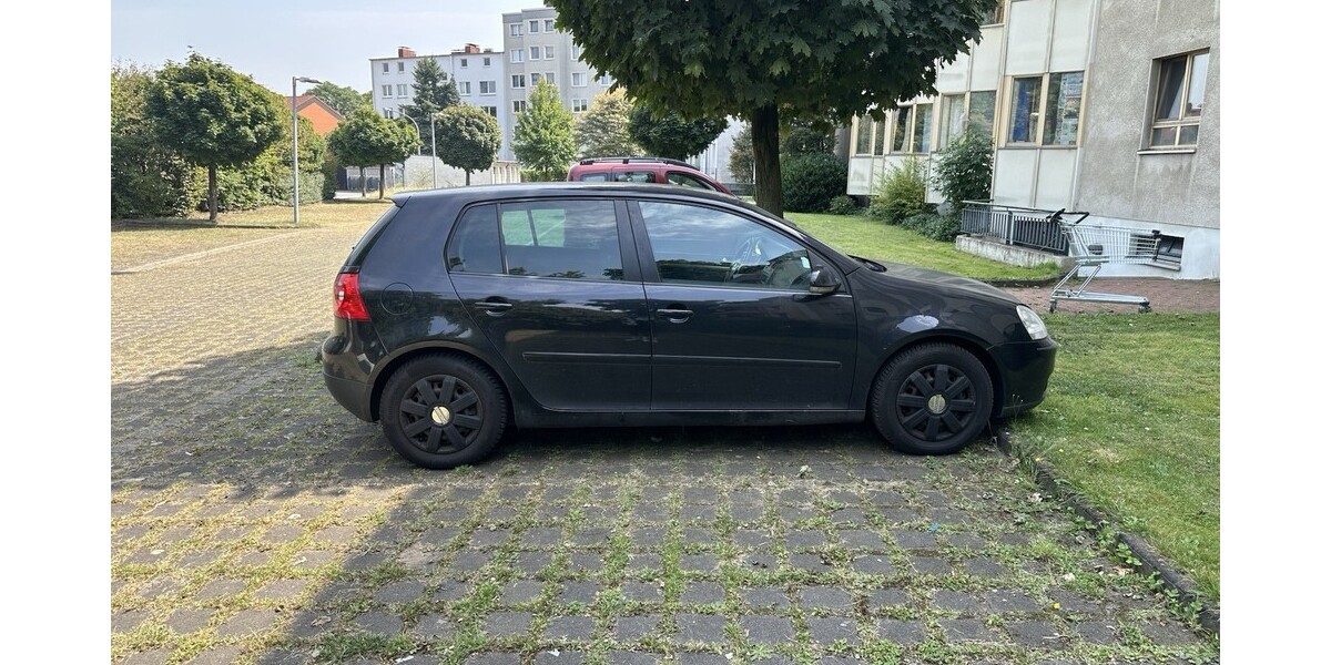 VW Golf V 171.000 km 2.600 &euro; Duisburg 47051