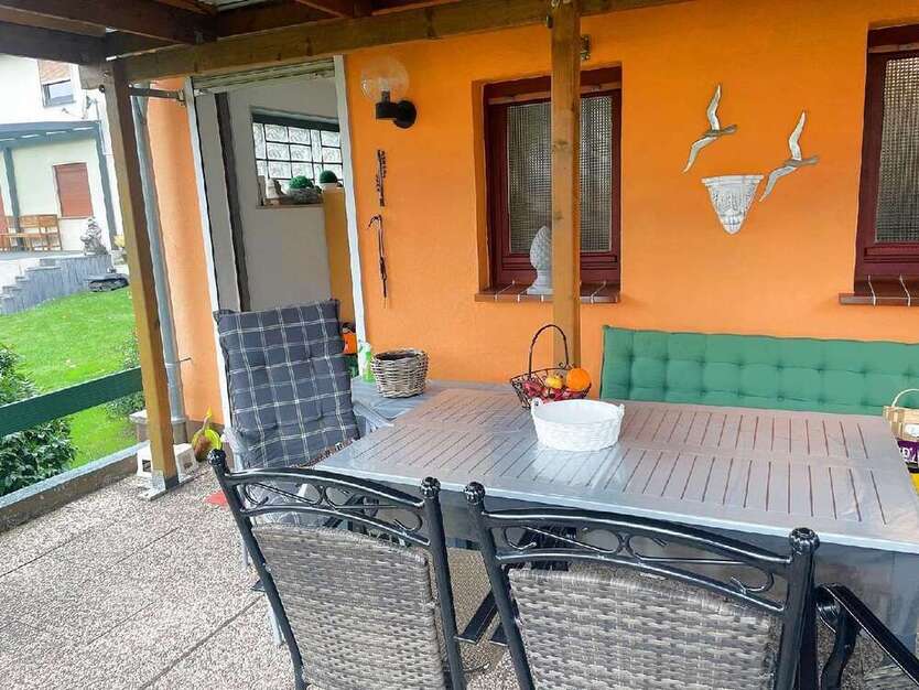 Haus zum Kaufen in Solingen-Widdert 210.000 € 120 m²