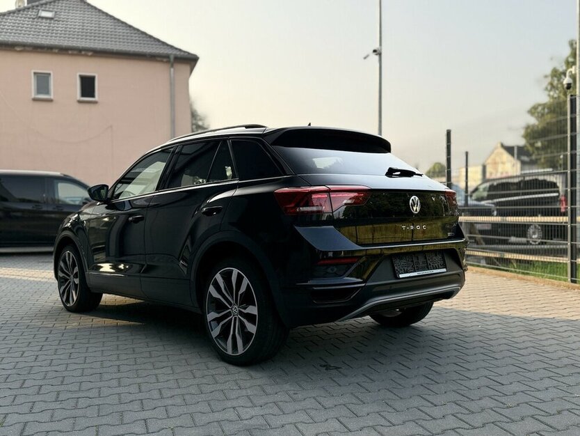 VW T-Roc R-Line 4Motion / CAM / PANO / Standheizung 95.788 km 24.990 € Mönchengladbach 41066
