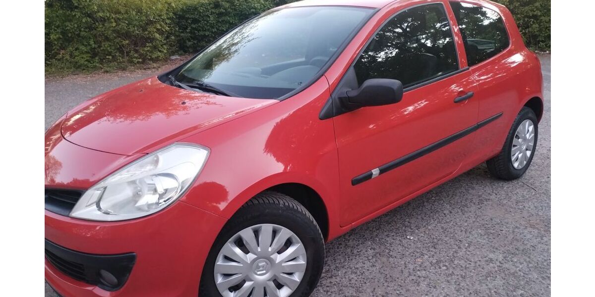 Renault Clio 167.000 km 1.900 &euro; Solingen 42651