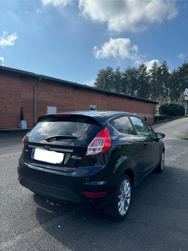 Ford Fiesta 58.000 km 9.499 € Köln 50667