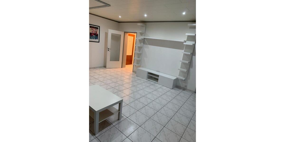 Etagenwohnung Duisburg Essenberg - 1 Zimmer, 44 m&sup2;, 450&euro; | Angebot:25613737