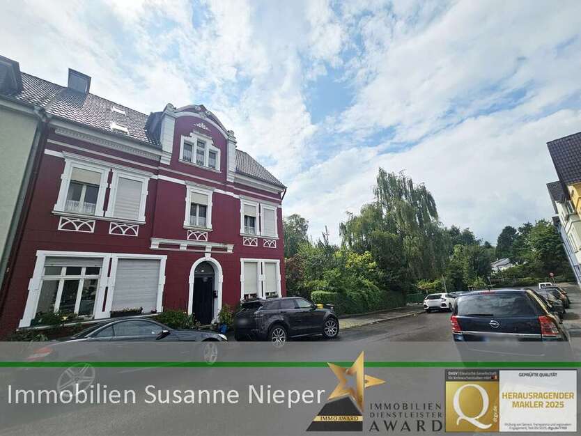 Haus zum Kaufen in Solingen 295.000 € 221 m² 11 zimmer