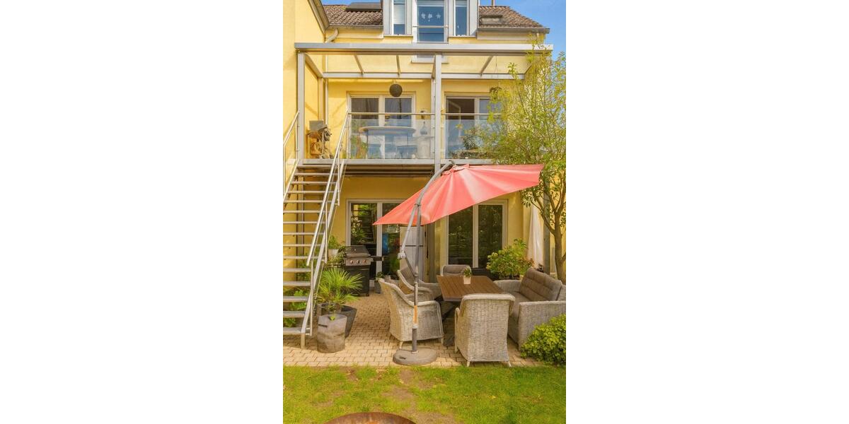 Provisionsfrei Doppelhaushälfte, Südstadt, vielseitig nutzbar 5 zimmer