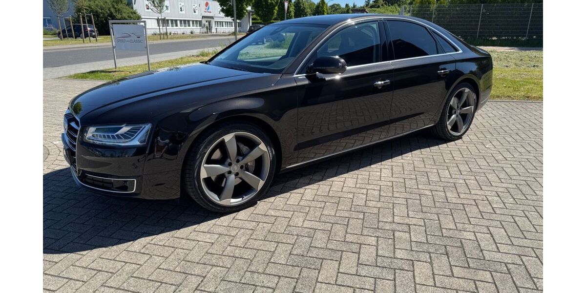 Audi A8 111.800 km 26.950 &euro; Mönchengladbach 41169