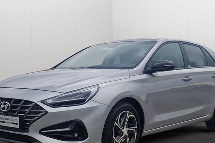 Hyundai i30 48.000 km 17.990 € Düsseldorf 40233