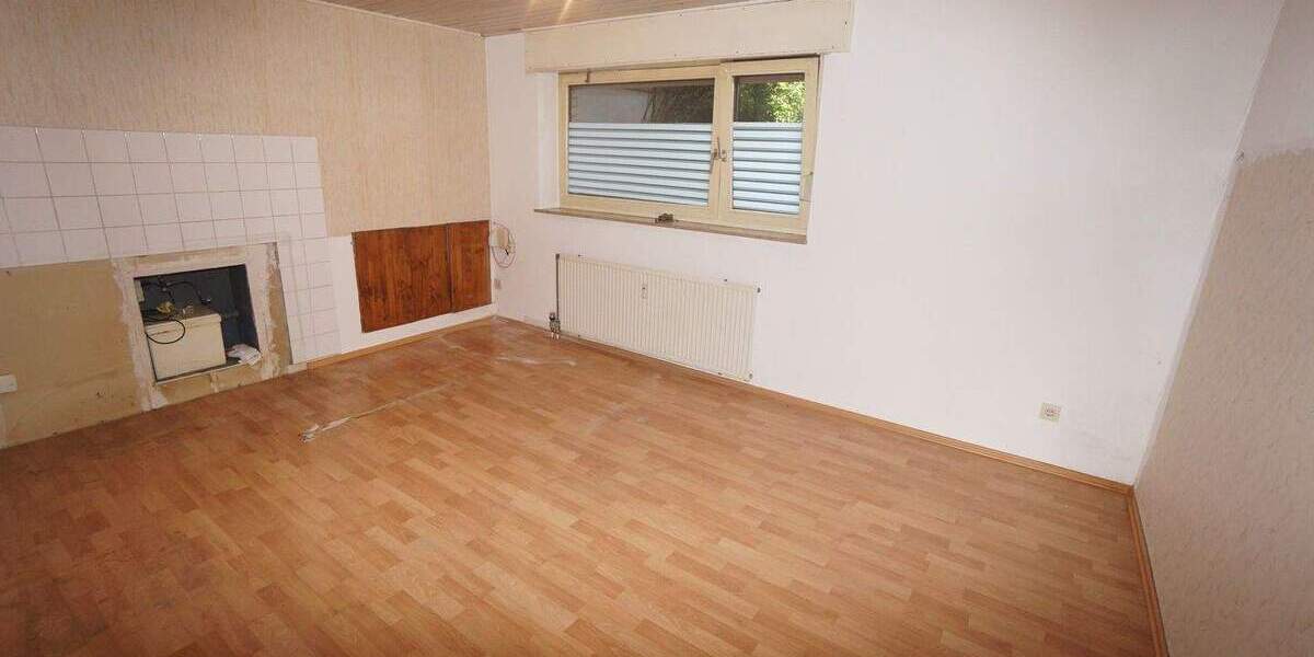 Etagenwohnung Neukirchen-Vluyn Neukirchen - 5 Zimmer, 89 m&sup2;, 195.000&euro; | Angebot:25668371