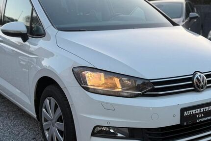VW Touran 132.700 km 13.990 &euro; Wuppertal 42289