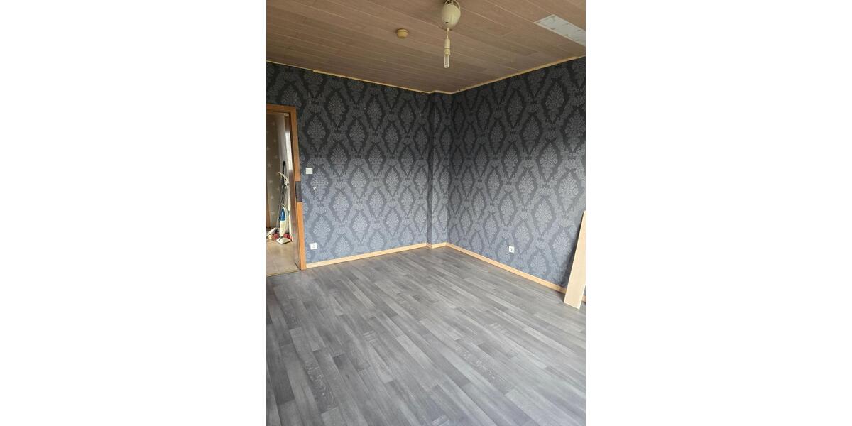 Etagenwohnung Solingen Wald - 2 Zimmer, 54 m&sup2;, 550&euro; | Angebot:25499355