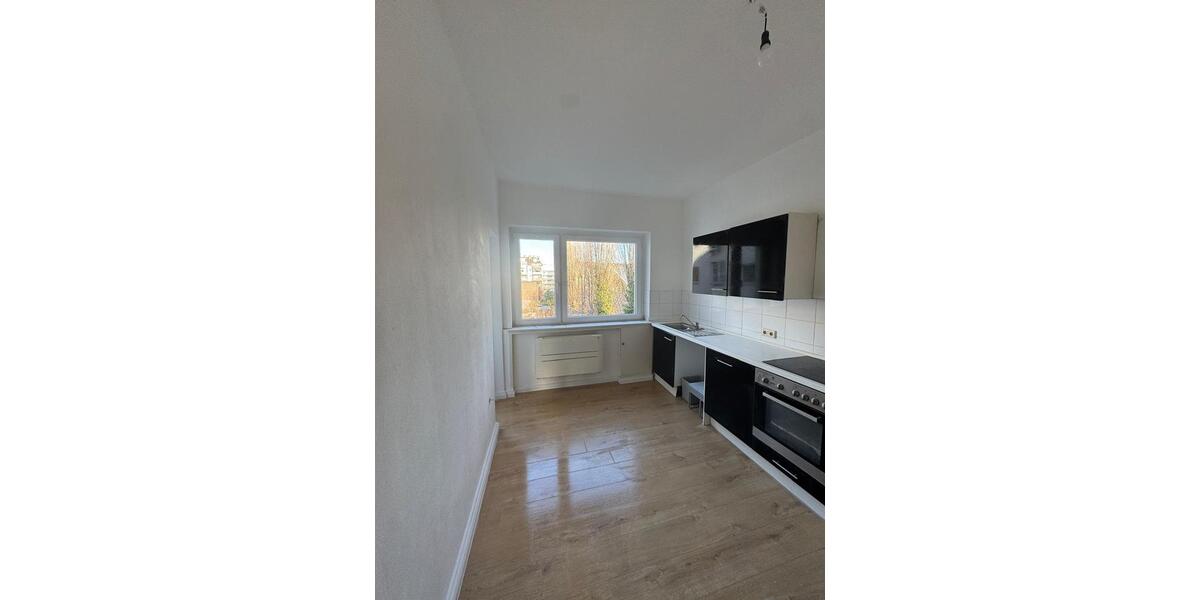 Etagenwohnung Düsseldorf Oberbilk - 2 Zimmer, 58 m&sup2;, 275.500&euro; | Angebot:24950303