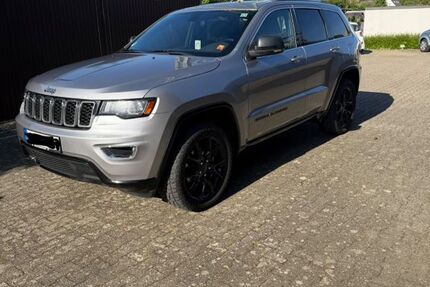 Jeep Grand Cherokee 132.000 km 20.100 &euro; Düsseldorf 40221