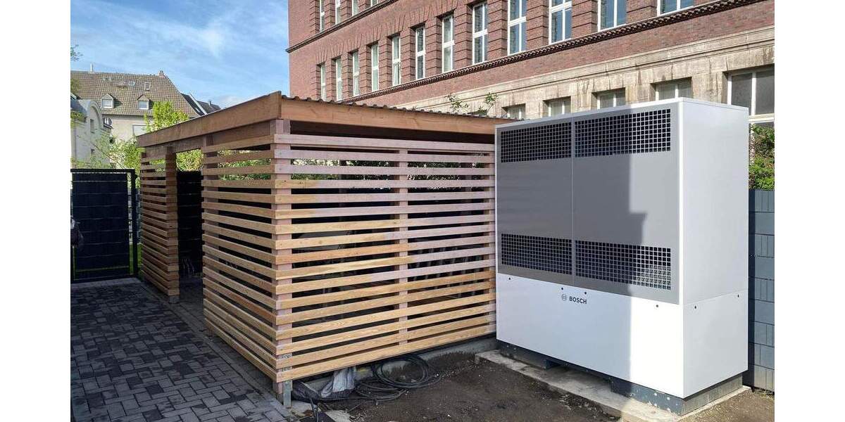 Top-Wohnung im 1. OG mit Balkon, energetisch kernsaniert 3 zimmer