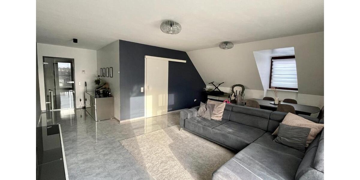 Etagenwohnung Grevenbroich - 3 Zimmer, 90 m&sup2;, 1.199&euro; | Angebot:26424555