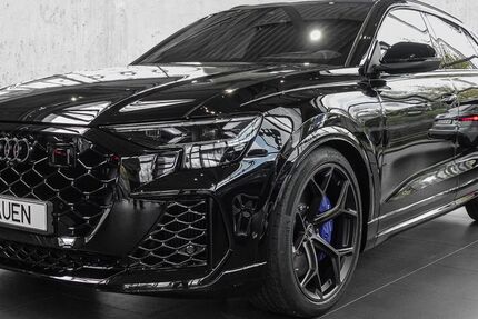 Audi RSQ8 4.499 km 157.880 &euro; Meerbusch 40670