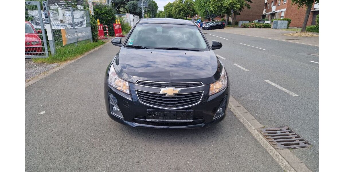 Chevrolet Cruze 161.628 km 3.700 &euro; Düsseldorf 40549
