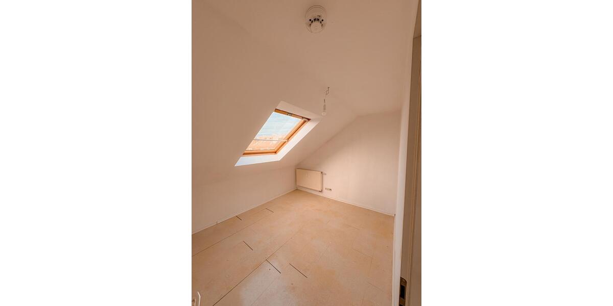 Dachgeschoßwohnung Mönchengladbach Nord - 2 Zimmer, 30 m&sup2;, 450&euro; | Angebot:25721963