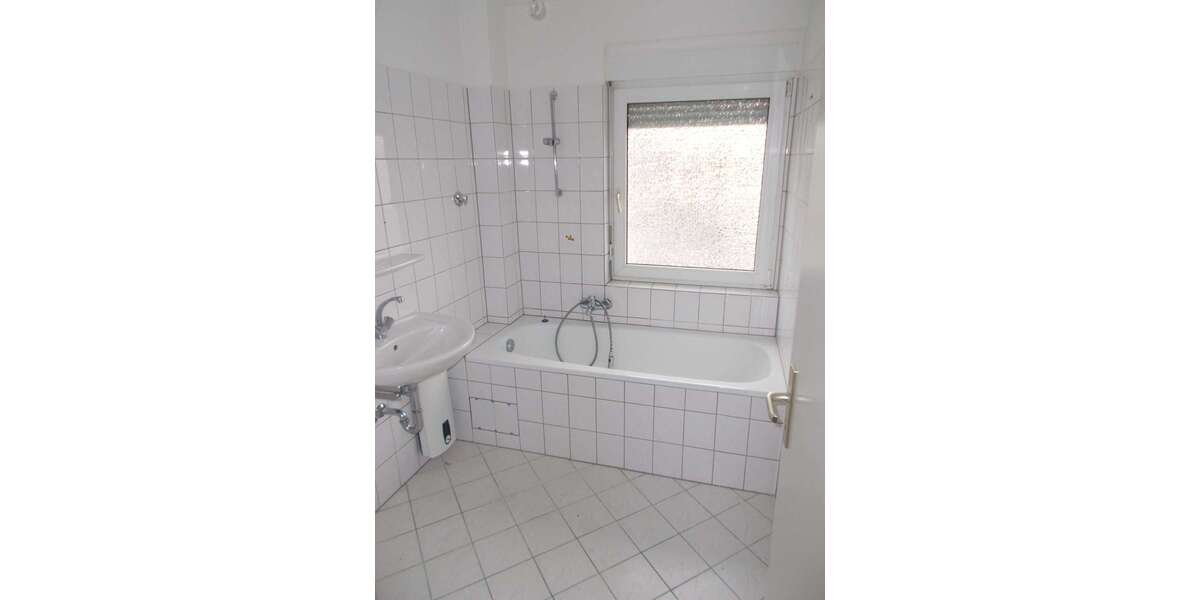 Etagenwohnung Solingen Hülsen - 4 Zimmer, 82 m&sup2;, 615&euro; | Angebot:26443121