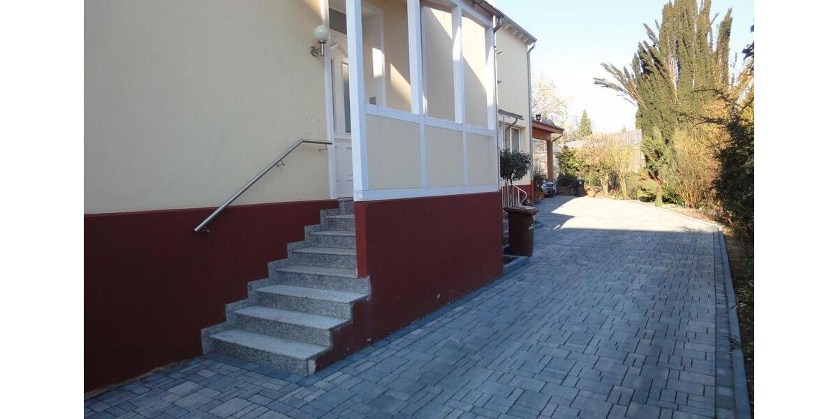 Einfamilienhaus Leichlingen (Rheinland) - 12 Zimmer, 284 m&sup2;, 998.000&euro; | Angebot:26602997