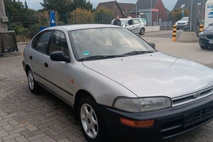 Toyota Corolla 102.000 km 2.200 € Düsseldorf 40233