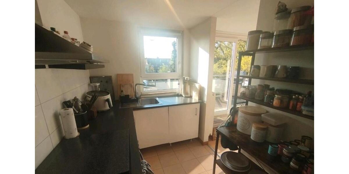 Dachgeschoßwohnung Neuss Furth-Mitte - 2 Zimmer, 70 m&sup2;, 235.000&euro; | Angebot:26165906