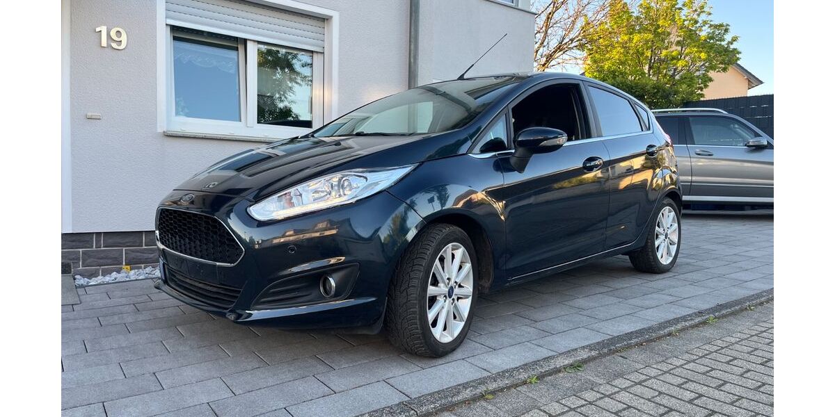 Ford Fiesta 82.000 km 5.400 &euro; Leverkusen 51377