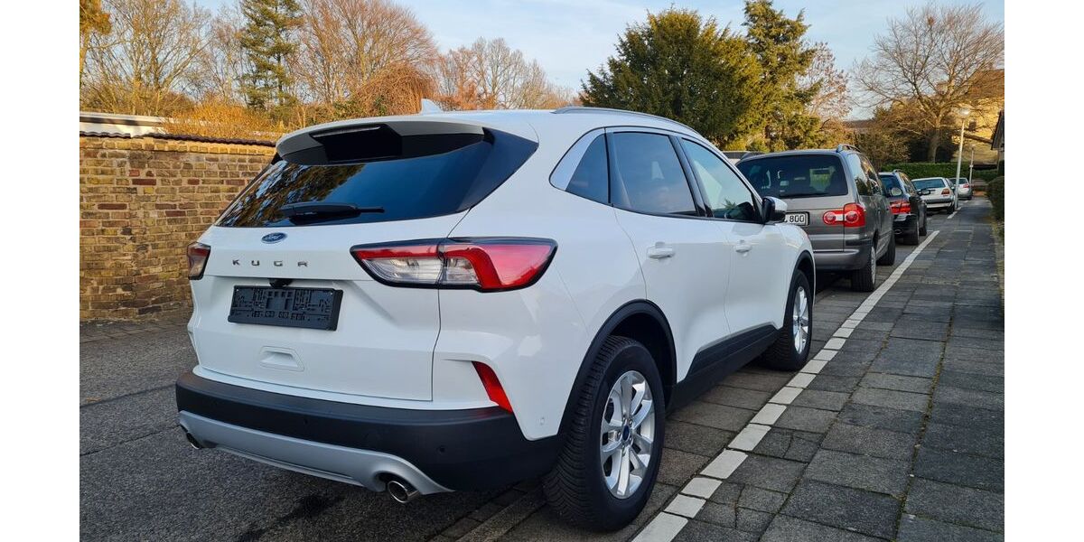 Ford Kuga 6.400 km 21.000 &euro; Leverkusen 51373