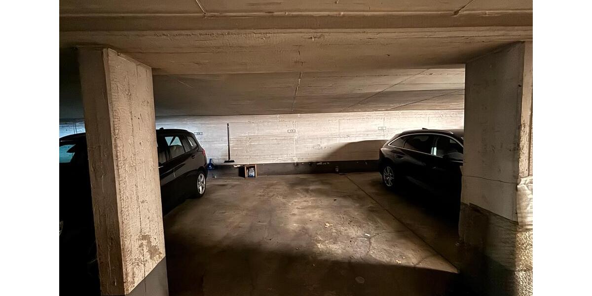 Garagen / Stellplätze Düsseldorf Lörick - 135&euro; | Angebot:26454381